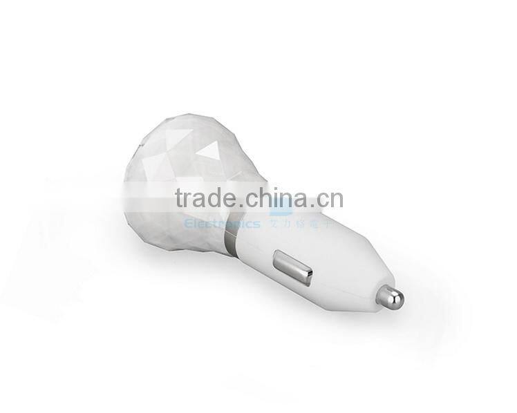 2015 New Arrival Phone Tablet dual usb car charger with 12v socket