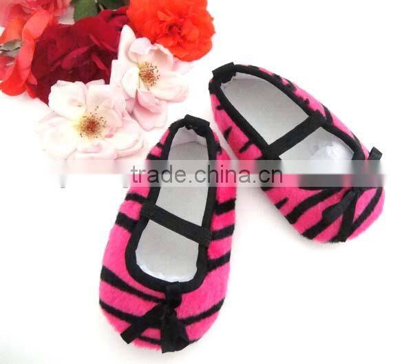 Newest designed baby shoes,baby moccasins,baby fabric shoes