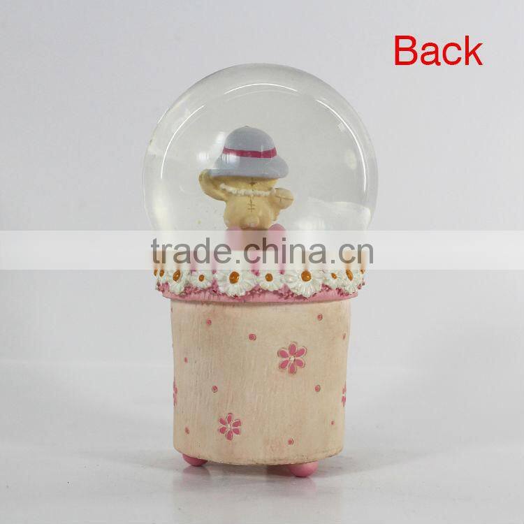 Resin souvenir snowflake snow globe