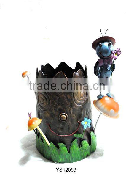 Special metal antique flower pot with ladybird for garden decoration