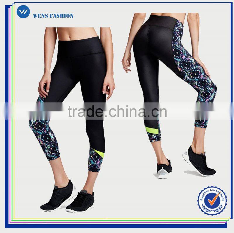 sexy girls wearing yoga pants and women wearing tight yoga pants