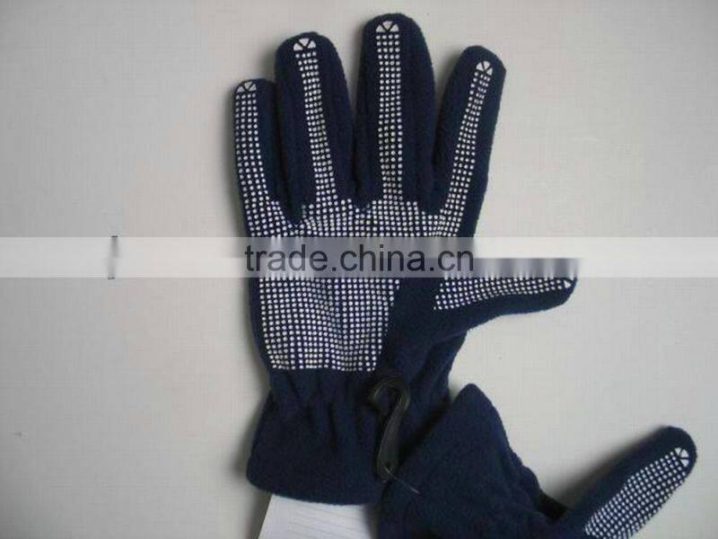 warm polar fleece gloves with decorations for man