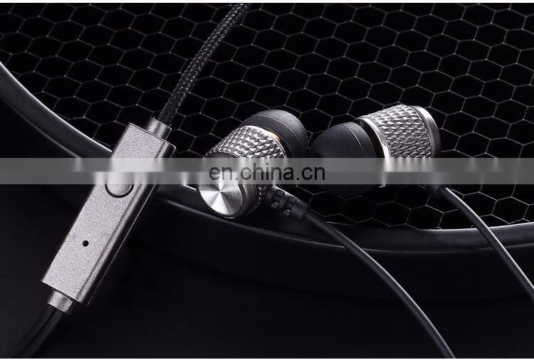 2017 gray Super bass metal braided earphone headset earpiece with mic