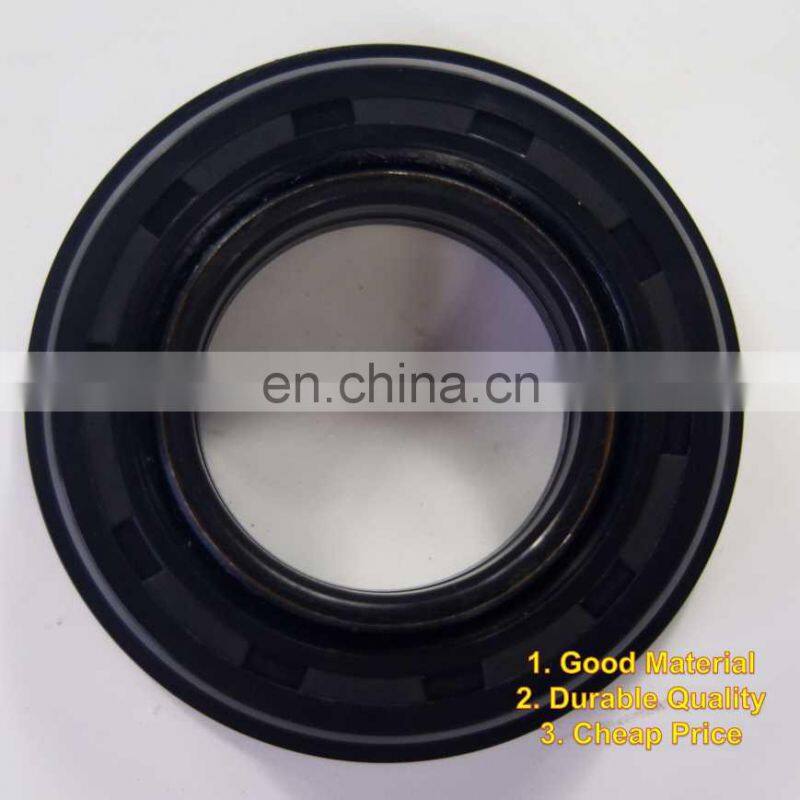 Oil Seal DC68 70 09500-30528 Kubota Combine Harvester Spare Parts Made In China