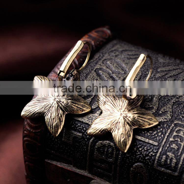 Simple Fashion Hot Sale Exquisite Elegant vintage star earrings, clover earrings, latest model fashion earrings