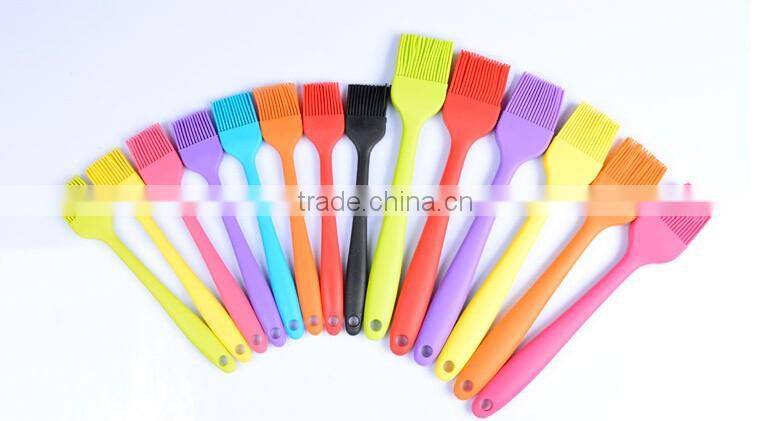 green flat high temperature resistant silicone barbecue brush,silicone rubber BBQ cleaning basting brushes