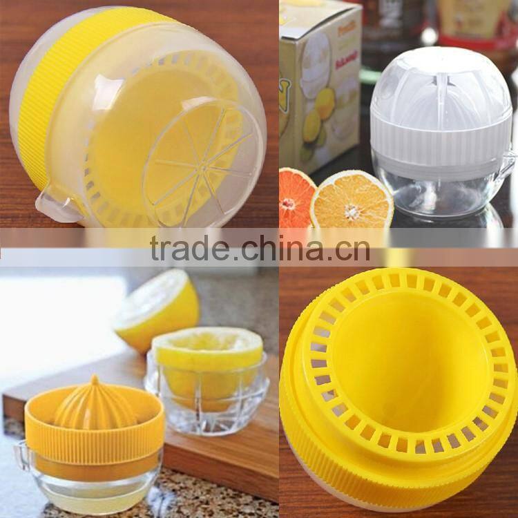 Eco-friendly plastic cear hand orange lemon juicer