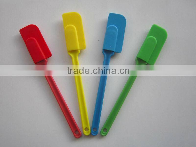 Food grade silicone kitchenware flexible cooking turner with stainless steel inserted