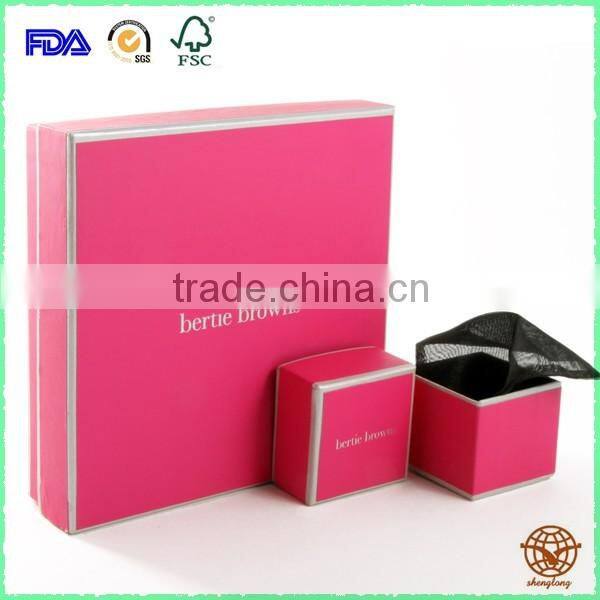 Wholesale Custom Made Logo Printed cardboard Jewelry box with carrier Paper Bag