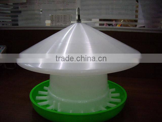 126A-C Super Poultry feeder