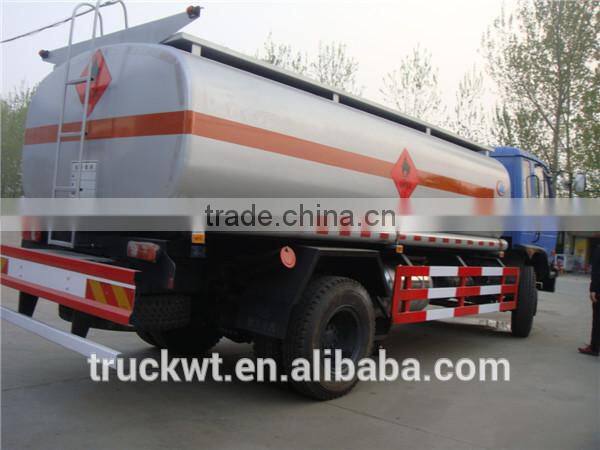 3300 gallon Dongfeng 4x2 190hp oil transport truck