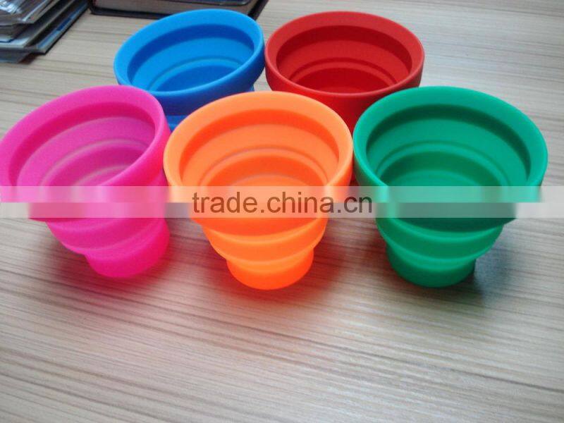 2016 hot selling food grade collapsible silicone folding cup