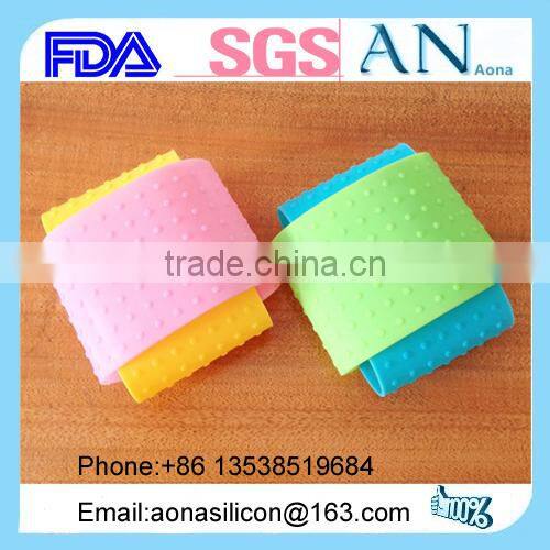 TOP1 New design feature silicone bottle glove