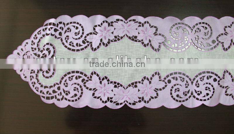 2014 new design embroidery table runner