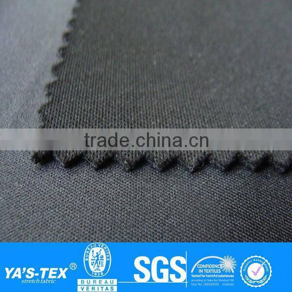 Double layer knit fabric for outdoor sportswear