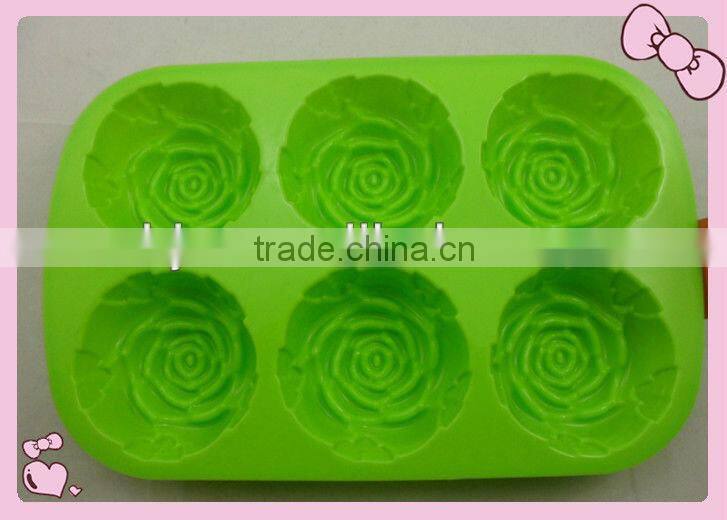 cartoon shaped silicone cake mould
