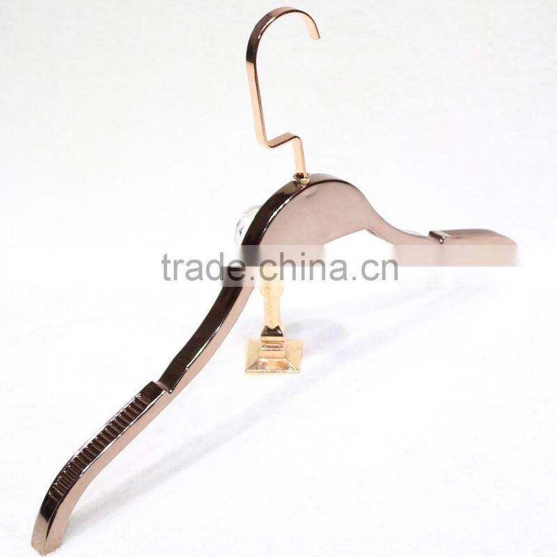 New style gold plastic coat hanger for clothes display