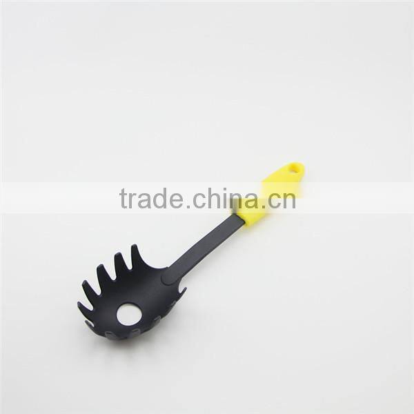 Good quality nylon kitchen tools plastic kitchenware