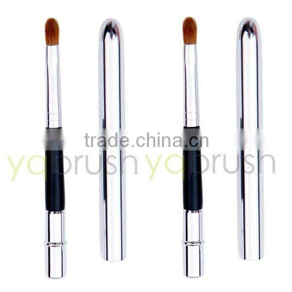 Disposable lip brush 002