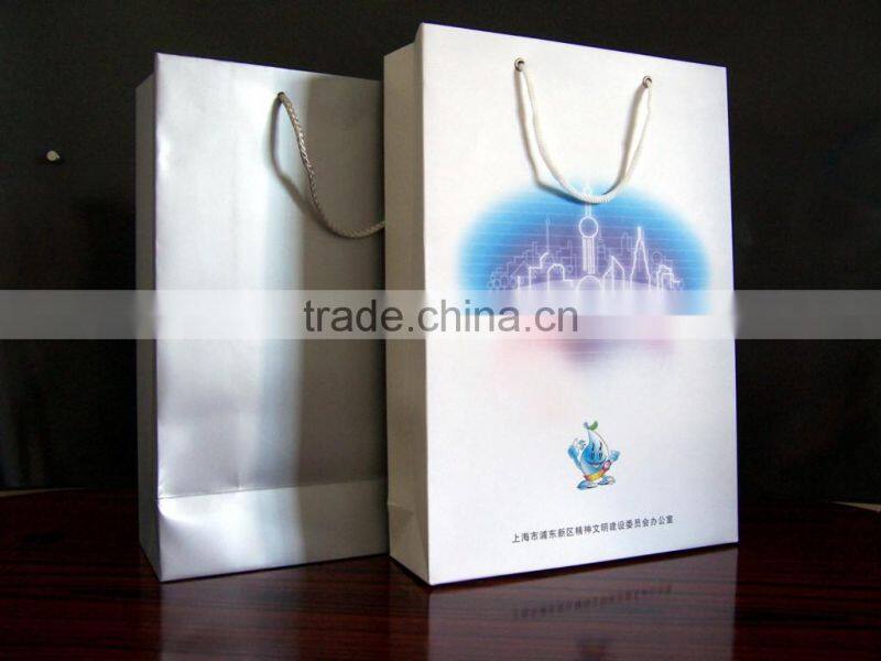 2013 specialty and low price paper bags for gift