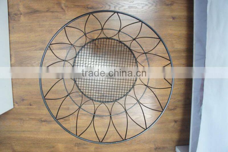 Round Wire Laundry Basket, Arc Pattern