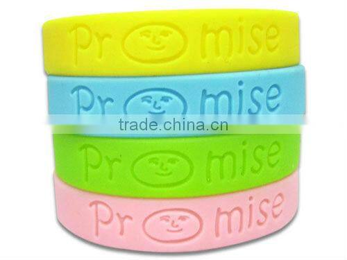 Custom Top 10 Silicone Wristband With Logo