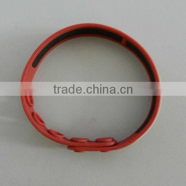 Embossed logo Bracelets /wristband (100% silicone)