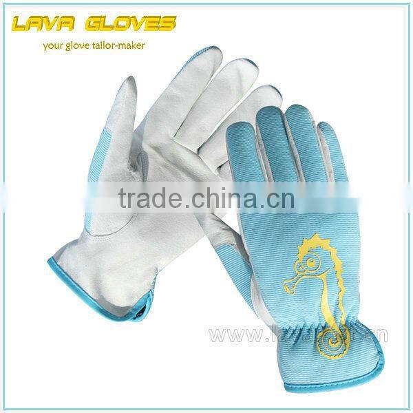 Maximum Comfort Floral Gardening Gloves