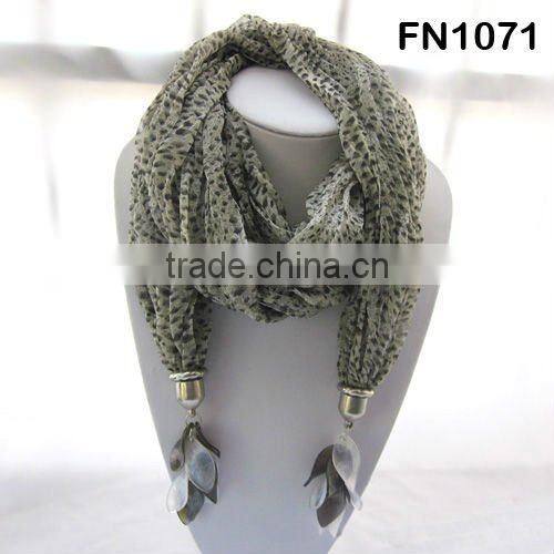 Heart Rose pendant hijab bijoux