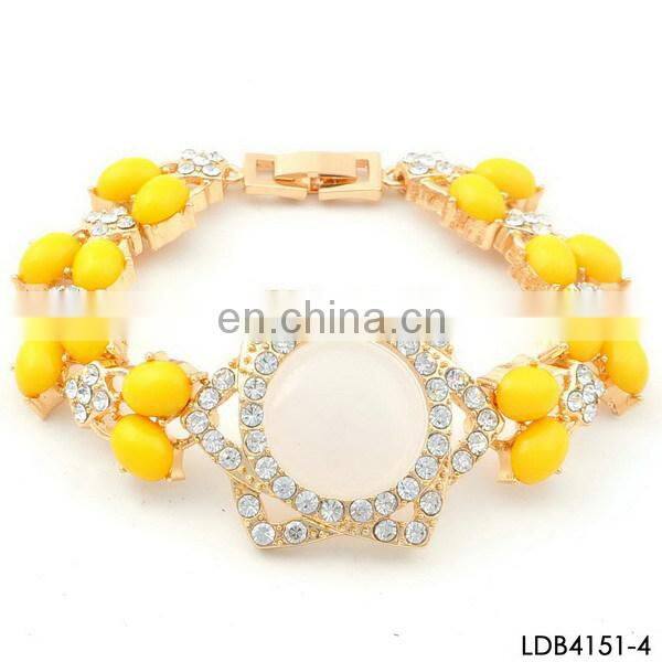 Pineapple charm elastic cord bracelet