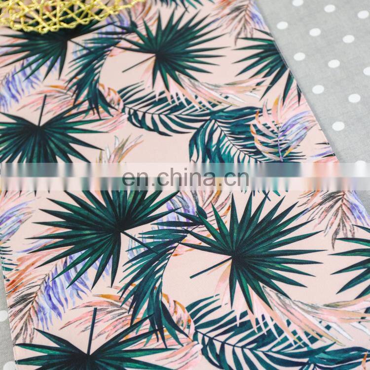 Wholesale banana green leaf pattern custom dining table runner for Party/Banquet Table Family Decoration