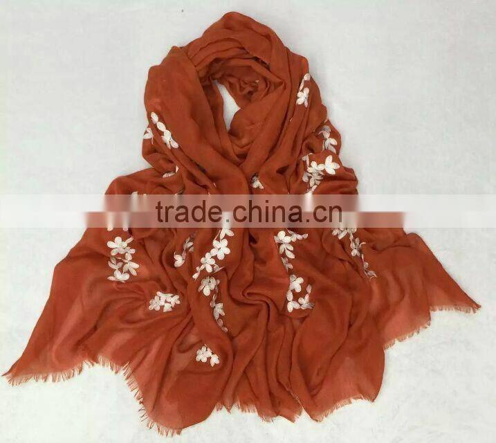 Wholesale Fringe Tassel Flower Embroidery Design Cotton Fashion Ladies Winter Shawl