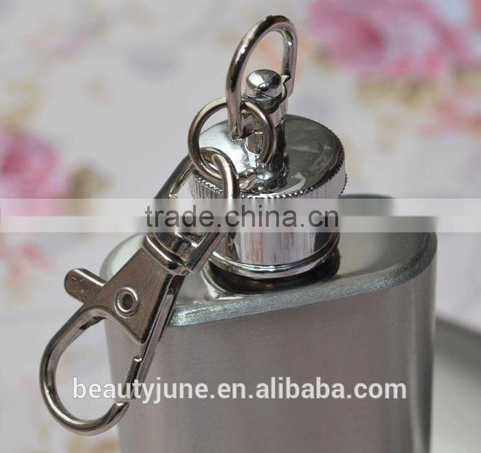hot sale 1oz mini stainless steel custom hip flask keychain hip flask alcohol party man set gift palm wine