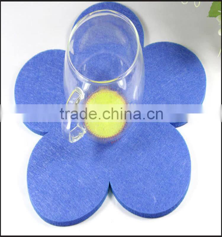 Felt coasters, Five petals