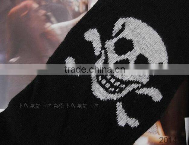 cheap wholesale breathable cotton and polyester men cartoon socks