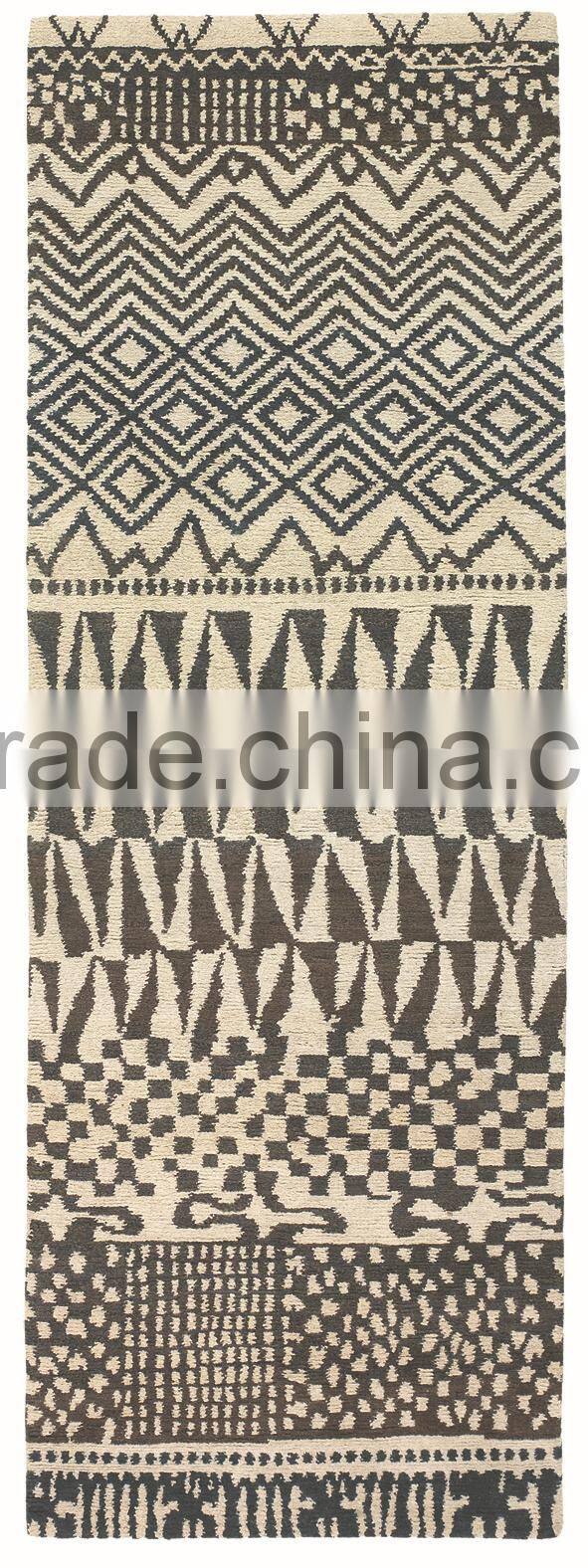 Elegant hand tufted wool rug for apartment, house decoration, corridor