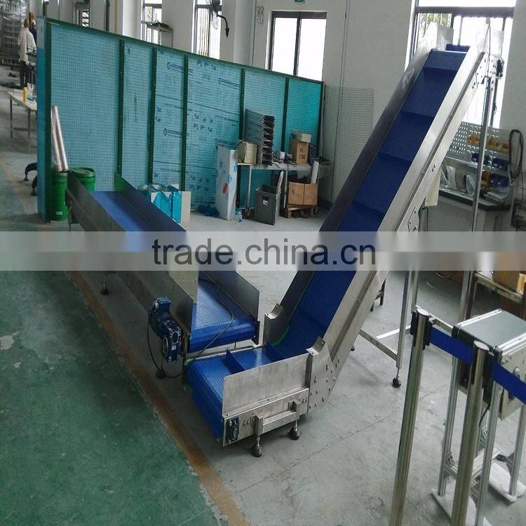 climbing belts conveyor systemfor package machines
