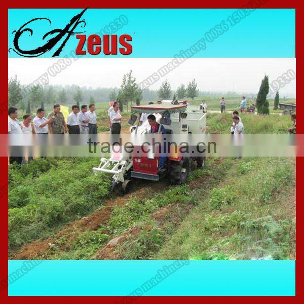 Automatic Self-propelled Mini Peanut Harvester for Sale 0086 15036019330