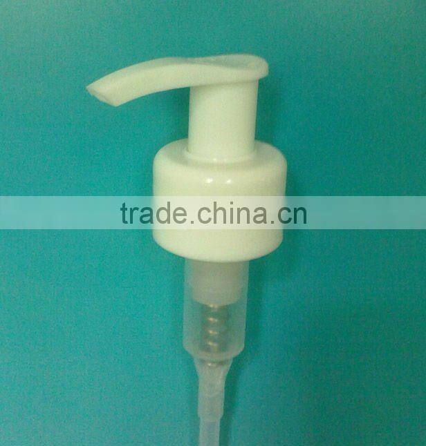 Cosmetic clip lotion pump for bottle