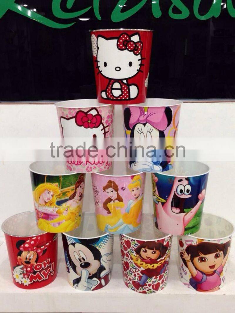 plastic trash can wastebasket for child's room