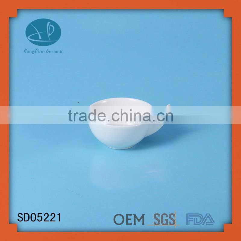 Factory direct wholesale white round ceramic dip dish with handle