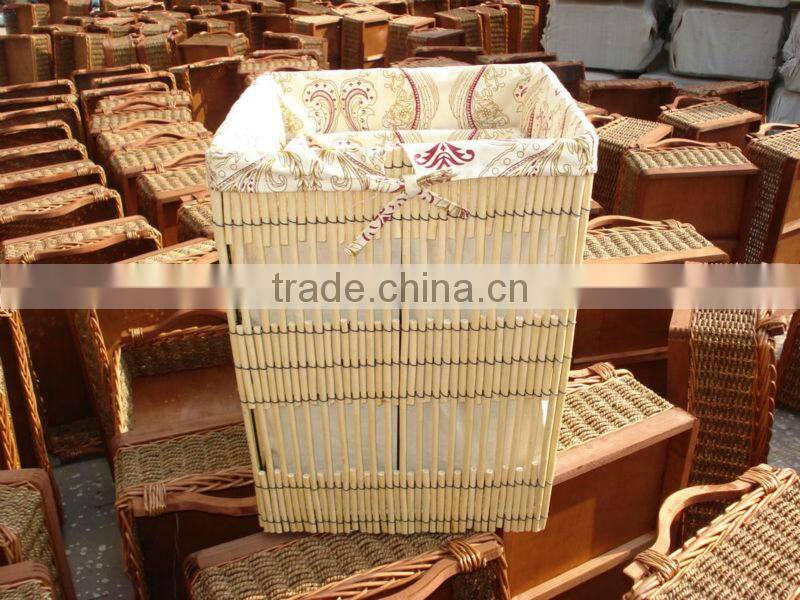 Homes Hand-Woven Willow dirty clothes basket