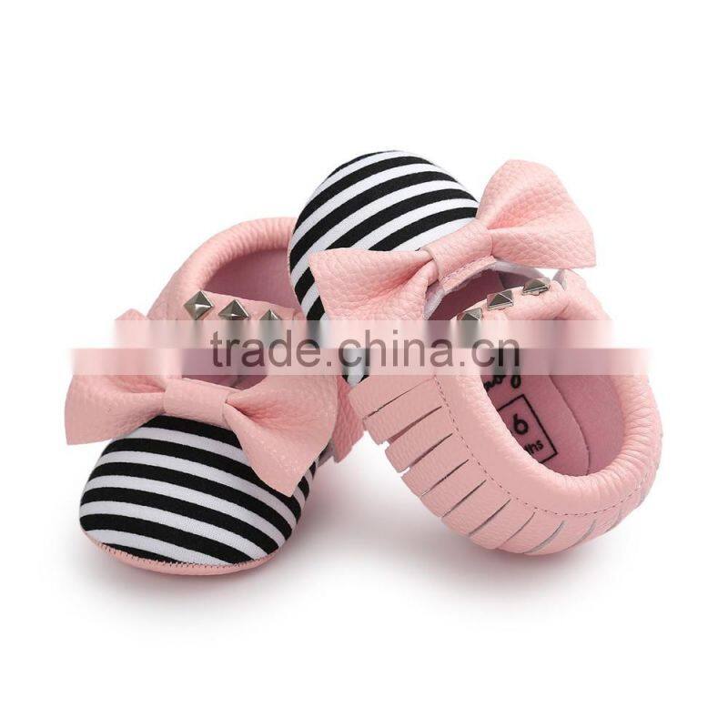 Rivet design fashion moccasins for baby, baby rivet moccasins