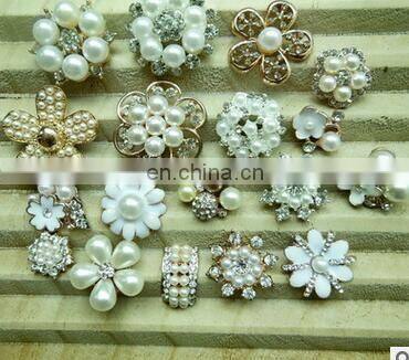 Snowflake Pearl Crystal Rhinestones Christmas Decoration Applique strass para artesanato Buckle Button Hair bag shoe Accessories