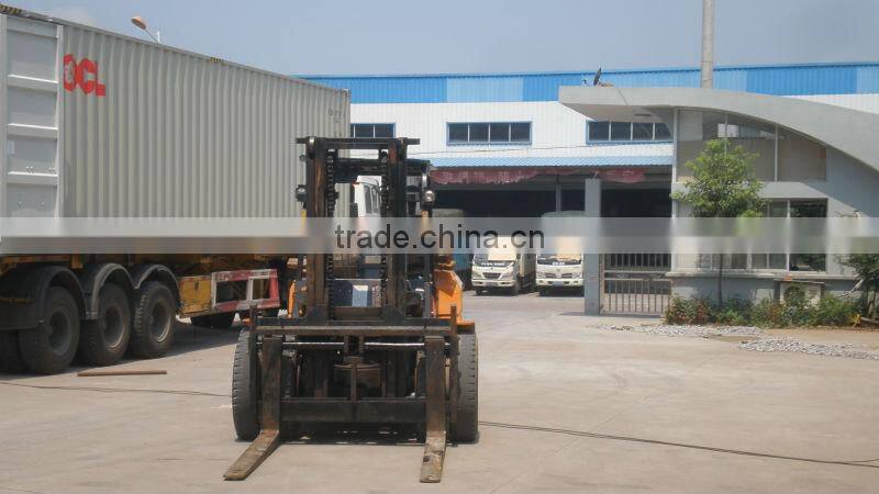 Gas rubber track snow thrower/snow blower cleaning tools