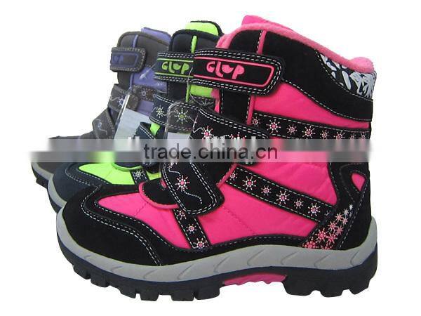 Latest children snow boots with high cut upper