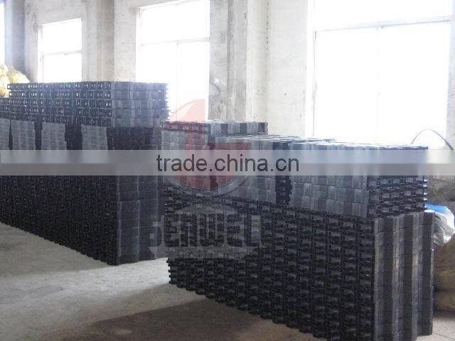 Drill pipe wrap frames