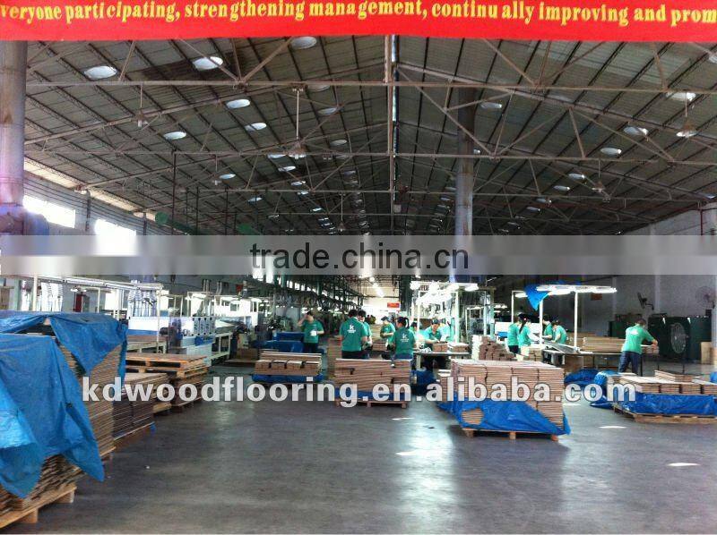 Handscraped UV Coating hardwood oak engineered flooring