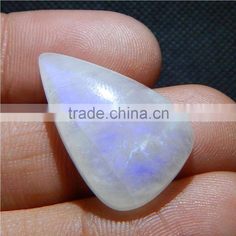 22.7 CTS NATURAL RAINBOW MOONSTONE