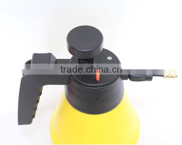 1.5L manual Air pressure sprayer with nozzle of Multiple head for home and garden